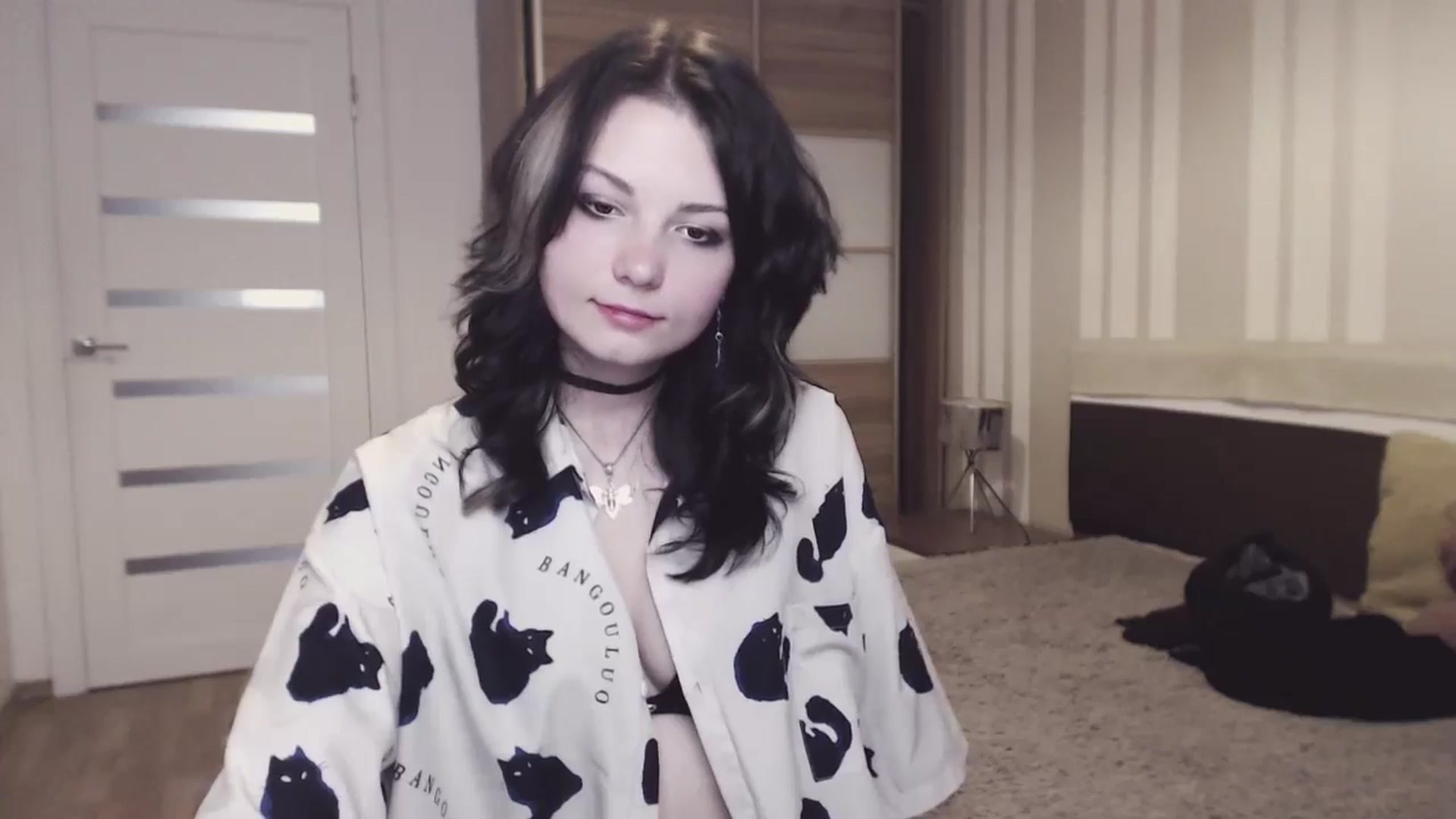 Gallery image thumbnail from Tiffanyy_Moon's myfreecams stream on, 06/20/2024, 11:14 image 17 of 20