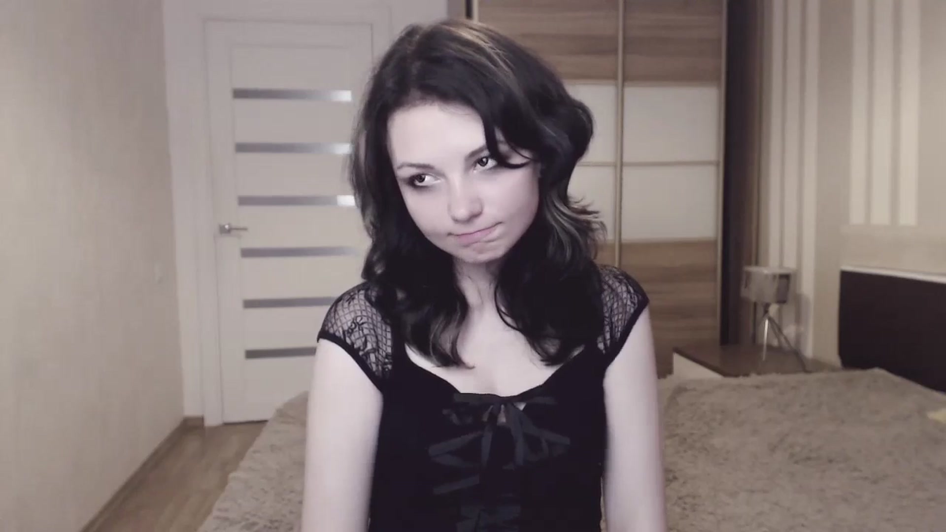 Gallery image thumbnail from Tiffanyy_Moon's myfreecams stream on, 06/21/2024, 09:57 image 8 of 20