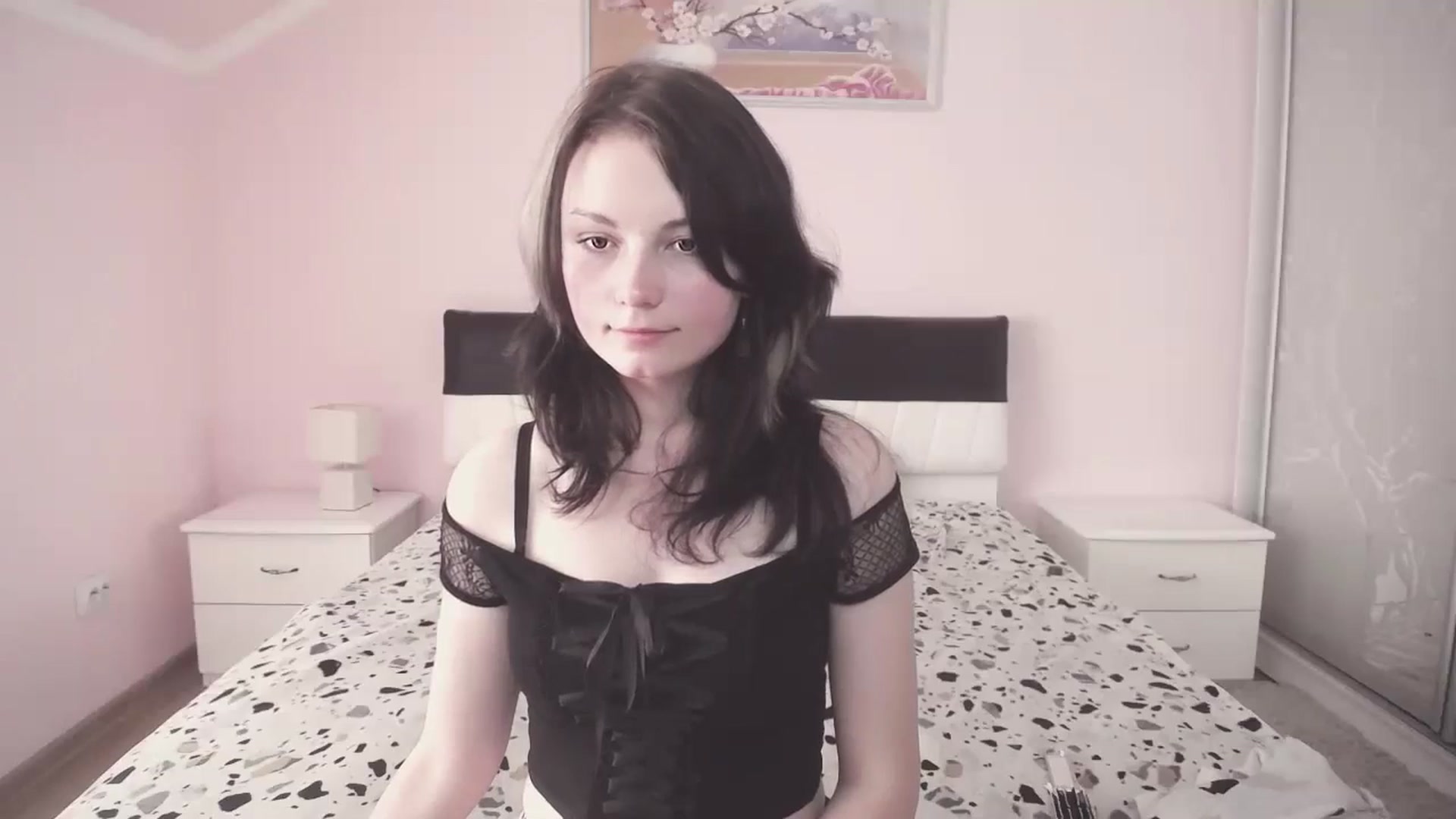 Gallery image thumbnail from Tiffanyy_Moon's myfreecams stream on, 08/12/2024, 09:04 image 14 of 20