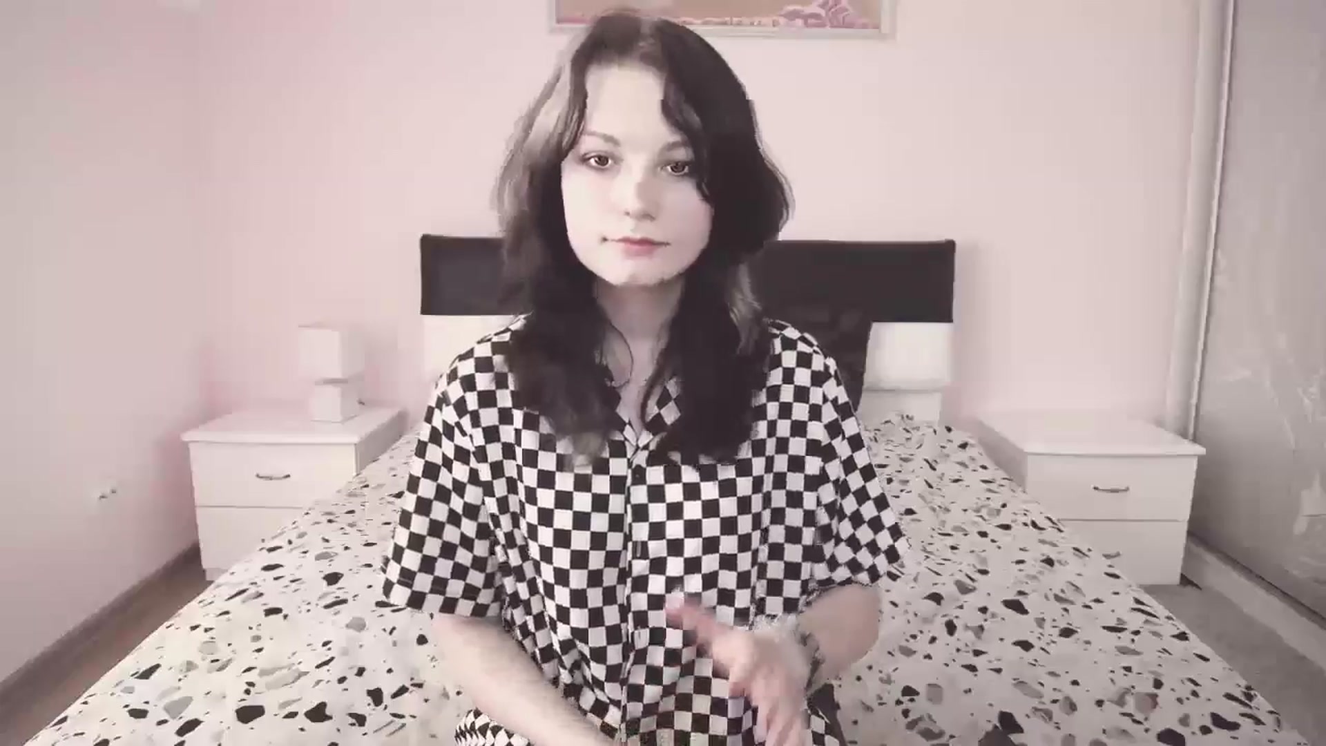 Gallery image thumbnail from Tiffanyy_Moon's myfreecams stream on, 08/15/2024, 09:08 image 2 of 20