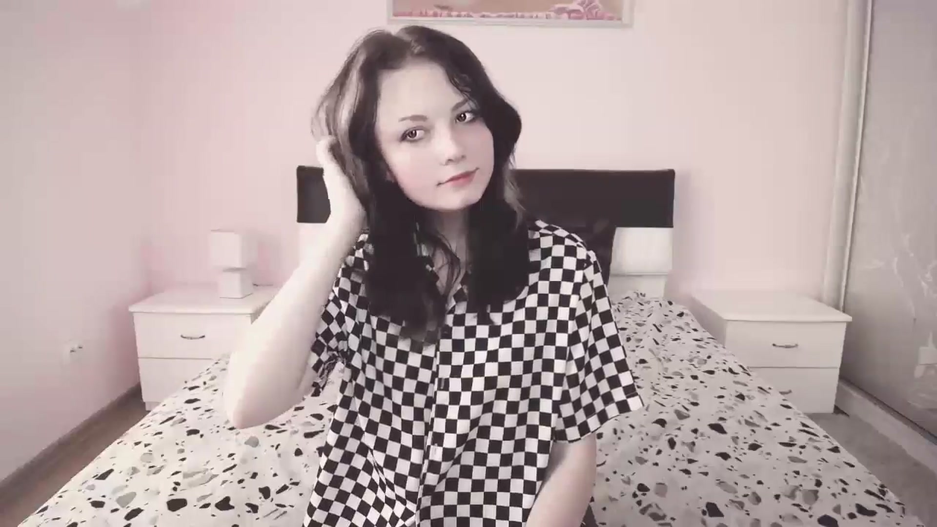Gallery image thumbnail from Tiffanyy_Moon's myfreecams stream on, 08/15/2024, 09:08 image 13 of 20