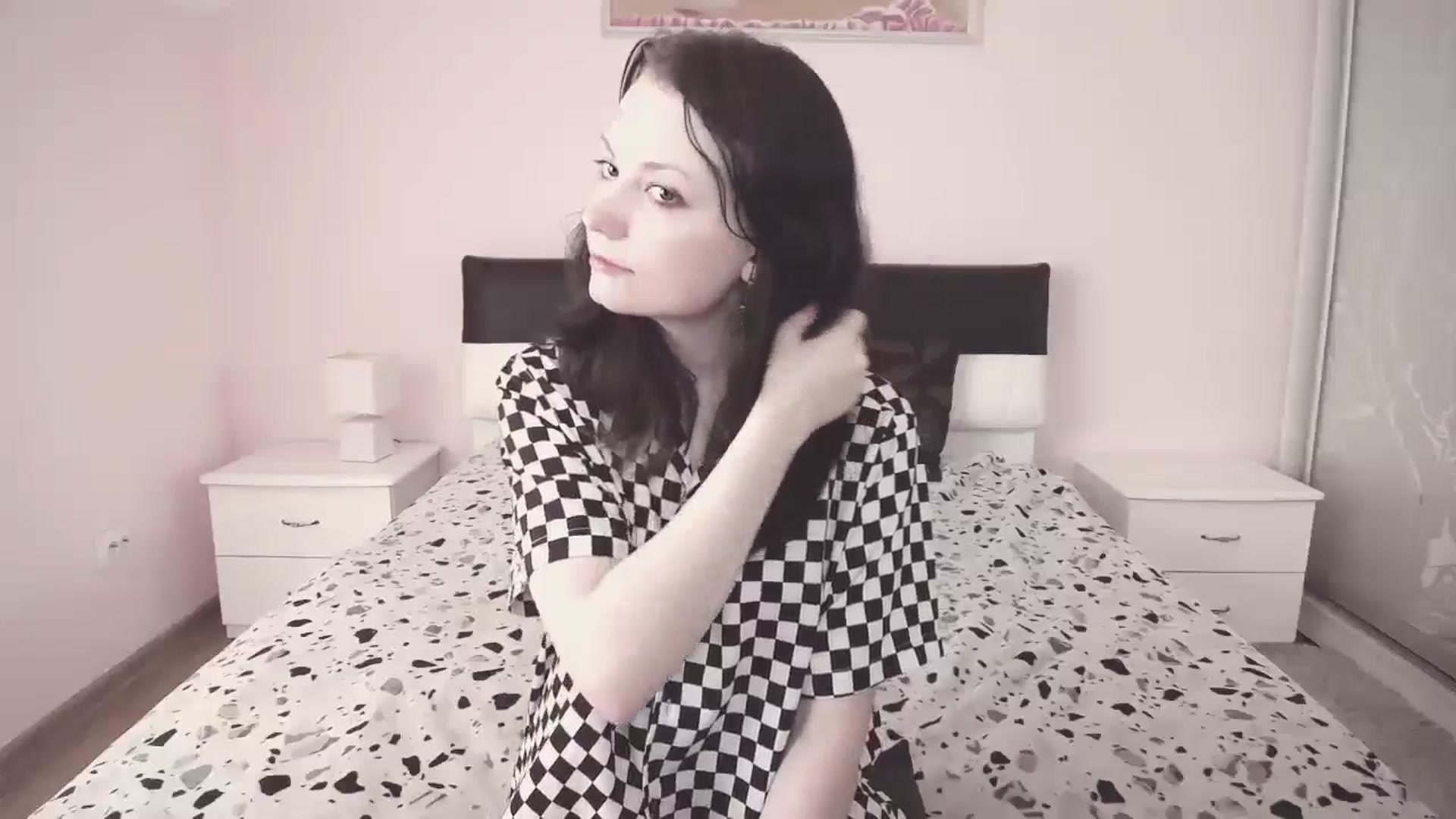 Gallery image thumbnail from Tiffanyy_Moon's myfreecams stream on, 08/15/2024, 09:08 image 19 of 20