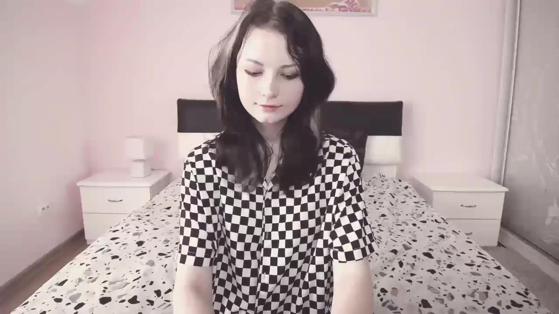 Gallery image thumbnail from Tiffanyy_Moon's myfreecams stream on, 08/15/2024, 09:08 image 12 of 20