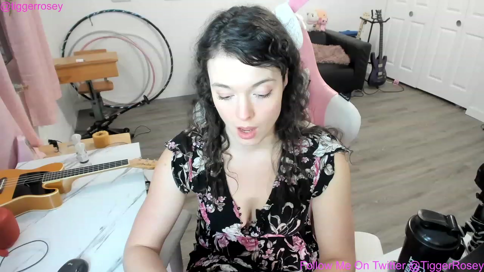 Gallery image thumbnail from TiggerRosey's myfreecams stream on, 11/15/2022, 07:12 image 19 of 20