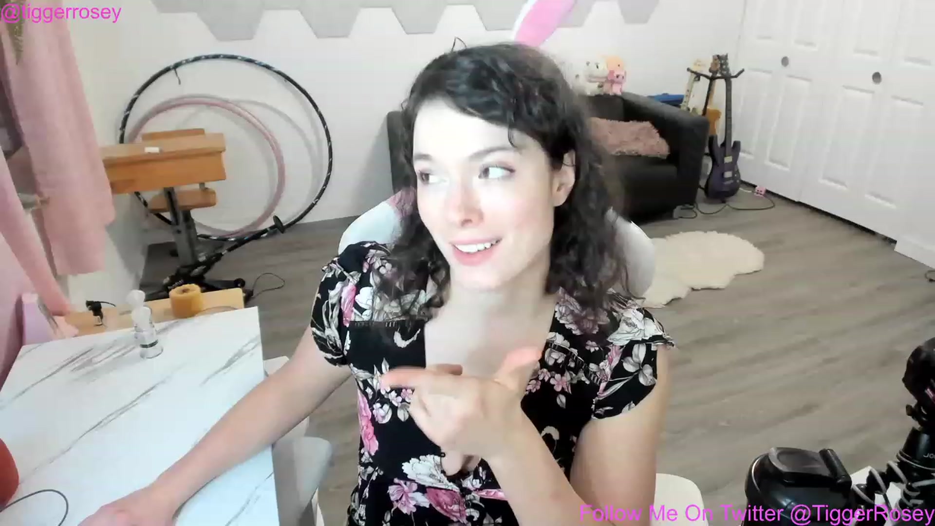 Gallery image thumbnail from TiggerRosey's myfreecams stream on, 11/15/2022, 07:12 image 4 of 20