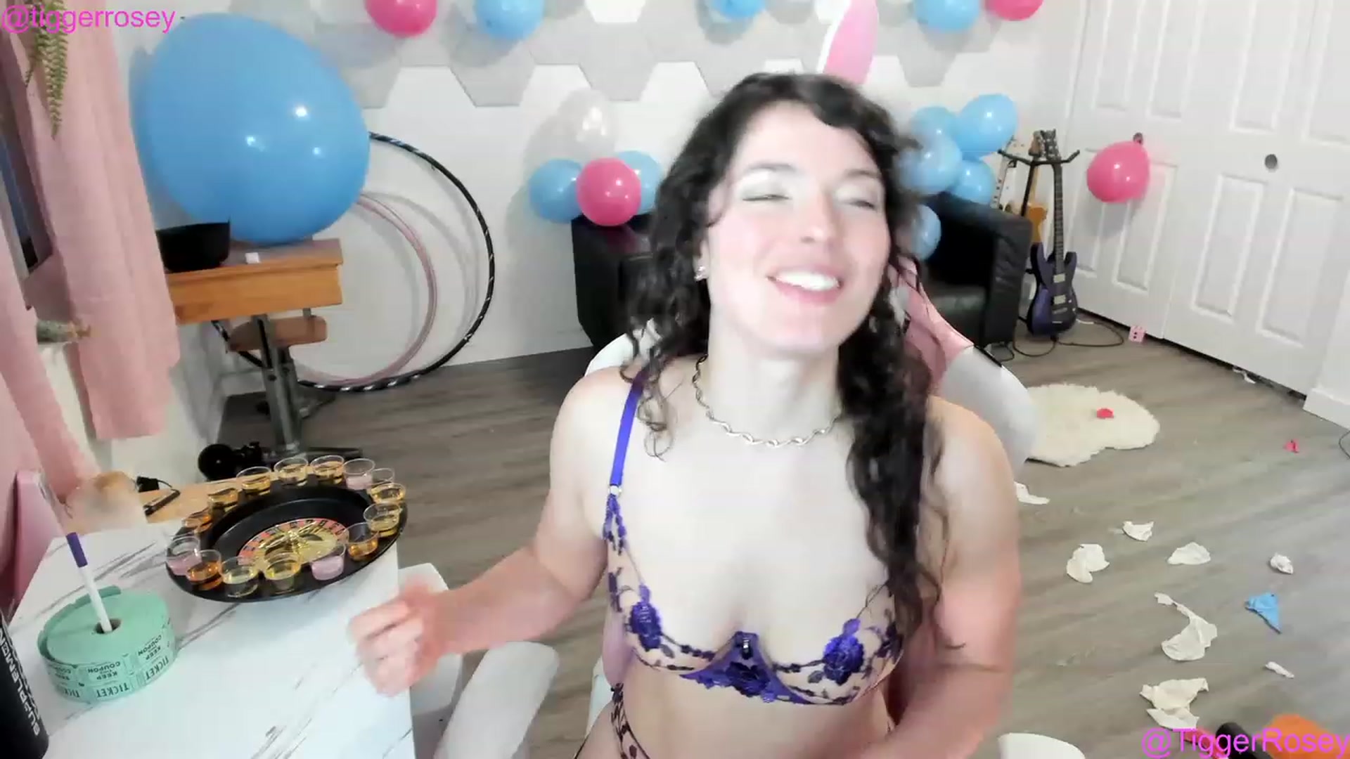 Gallery image thumbnail from TiggerRosey's myfreecams stream on, 11/19/2022, 05:41 image 11 of 20
