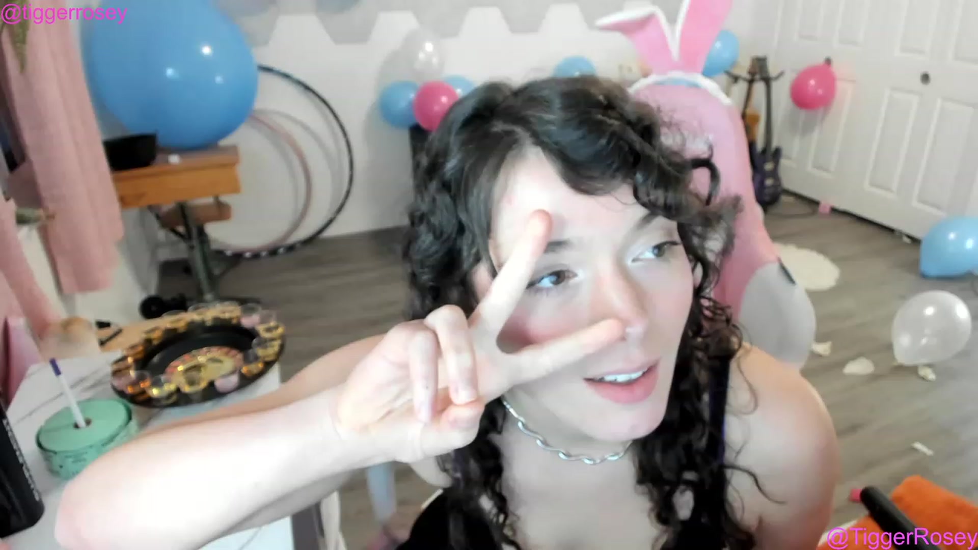 Gallery image thumbnail from TiggerRosey's myfreecams stream on, 11/19/2022, 05:41 image 6 of 20