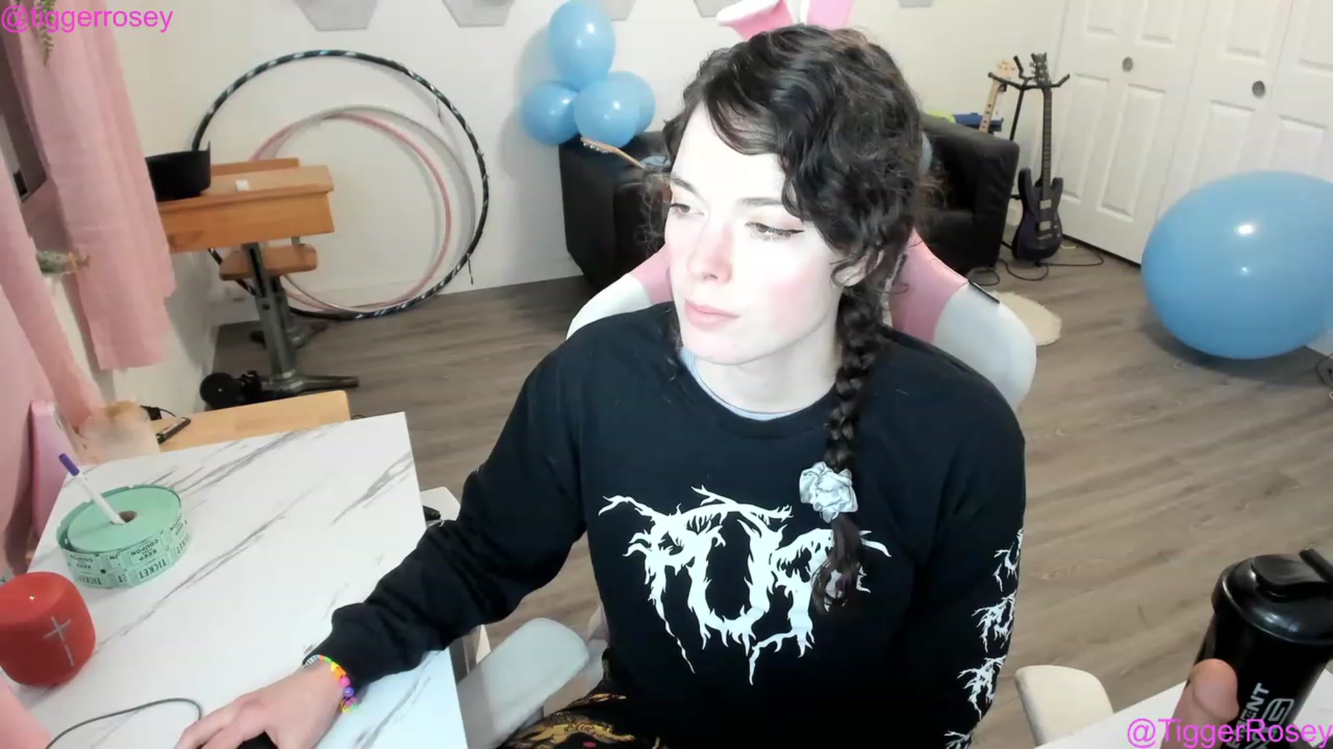 Gallery image thumbnail from TiggerRosey's myfreecams stream on, 11/22/2022, 03:17 image 5 of 20