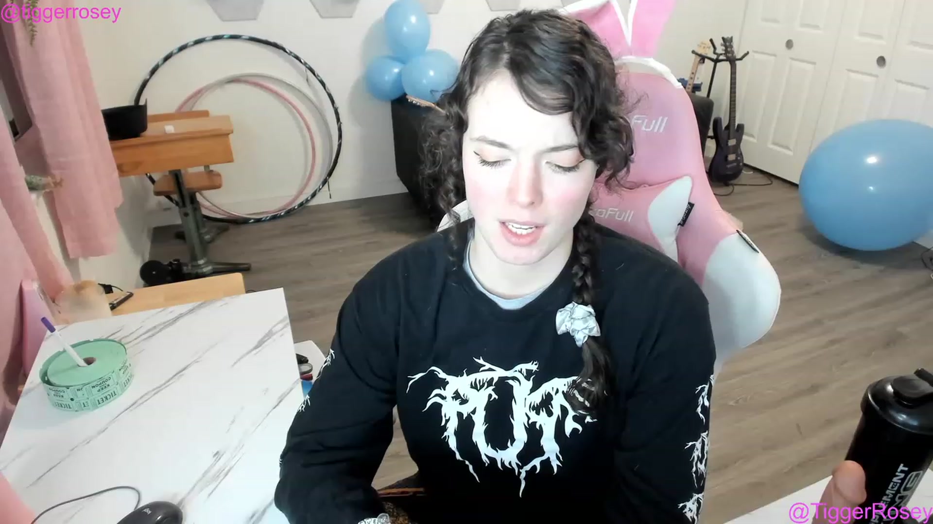 Gallery image thumbnail from TiggerRosey's myfreecams stream on, 11/22/2022, 03:17 image 6 of 20