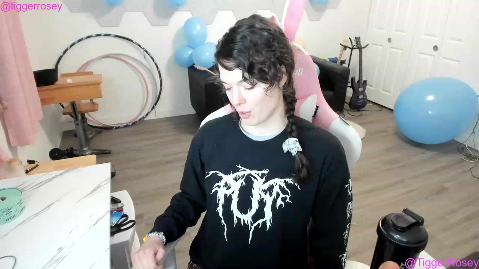 Gallery image thumbnail from TiggerRosey's myfreecams stream on, 11/22/2022, 03:17 image 11 of 20