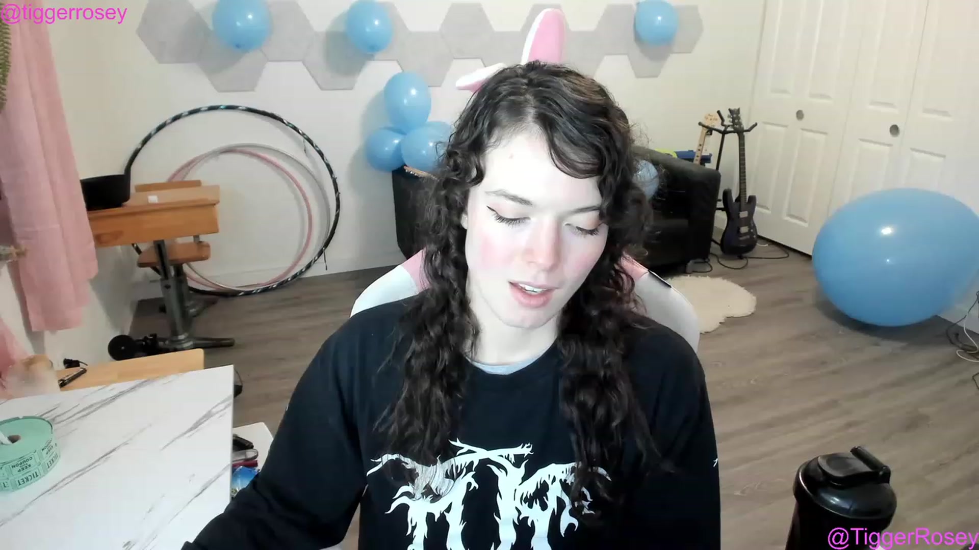 Gallery image thumbnail from TiggerRosey's myfreecams stream on, 11/22/2022, 03:17 image 15 of 20