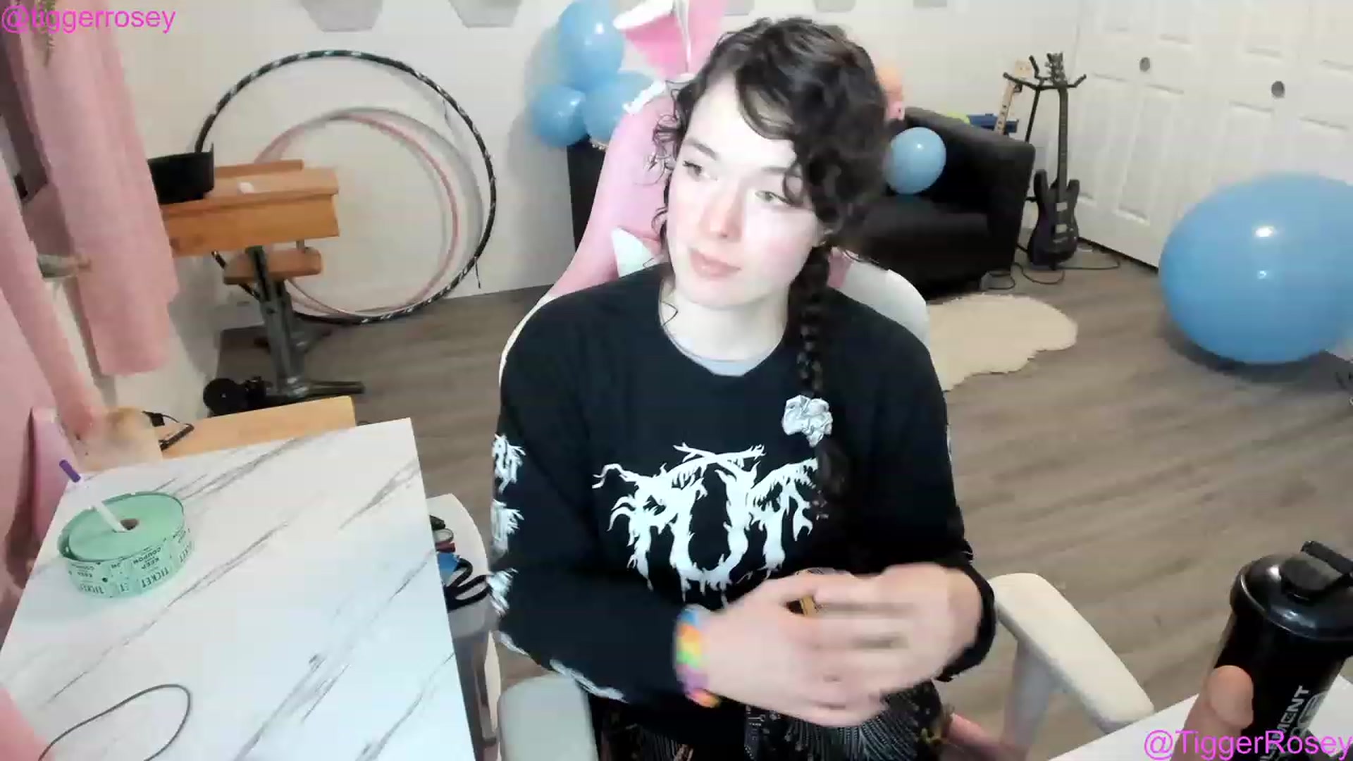 Gallery image thumbnail from TiggerRosey's myfreecams stream on, 11/22/2022, 03:17 image 10 of 20