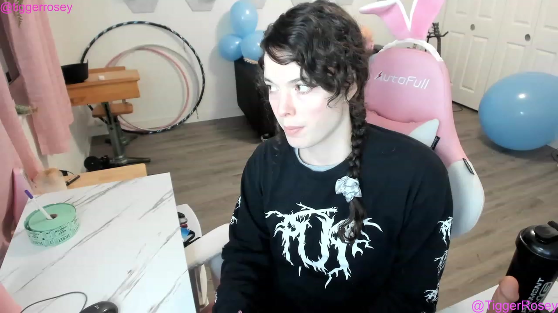 Gallery image thumbnail from TiggerRosey's myfreecams stream on, 11/22/2022, 03:17 image 7 of 20