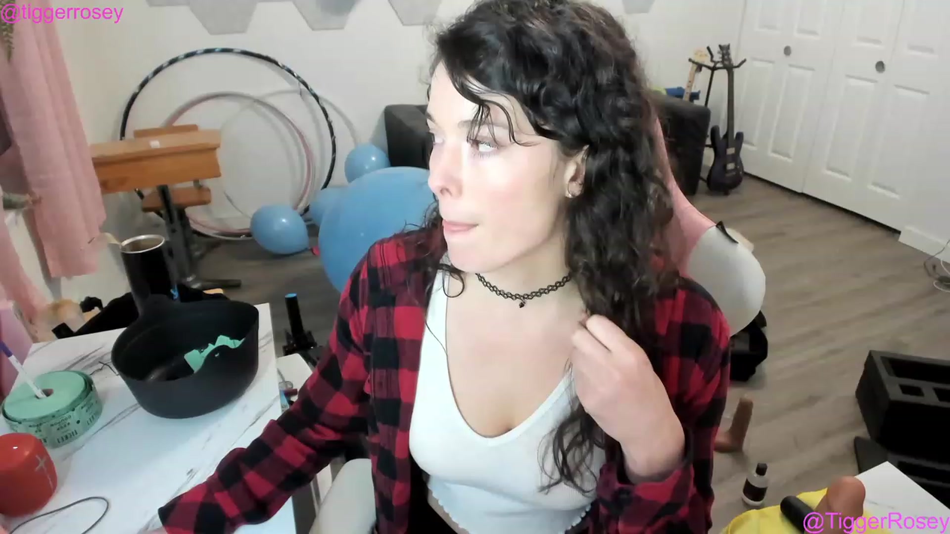 Gallery image thumbnail from TiggerRosey's myfreecams stream on, 11/26/2022, 04:37 image 18 of 20