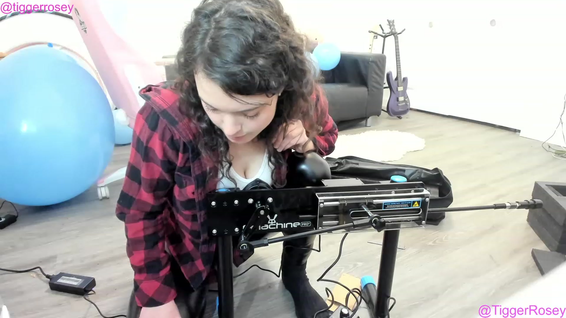 Gallery image thumbnail from TiggerRosey's myfreecams stream on, 11/26/2022, 04:37 image 5 of 20