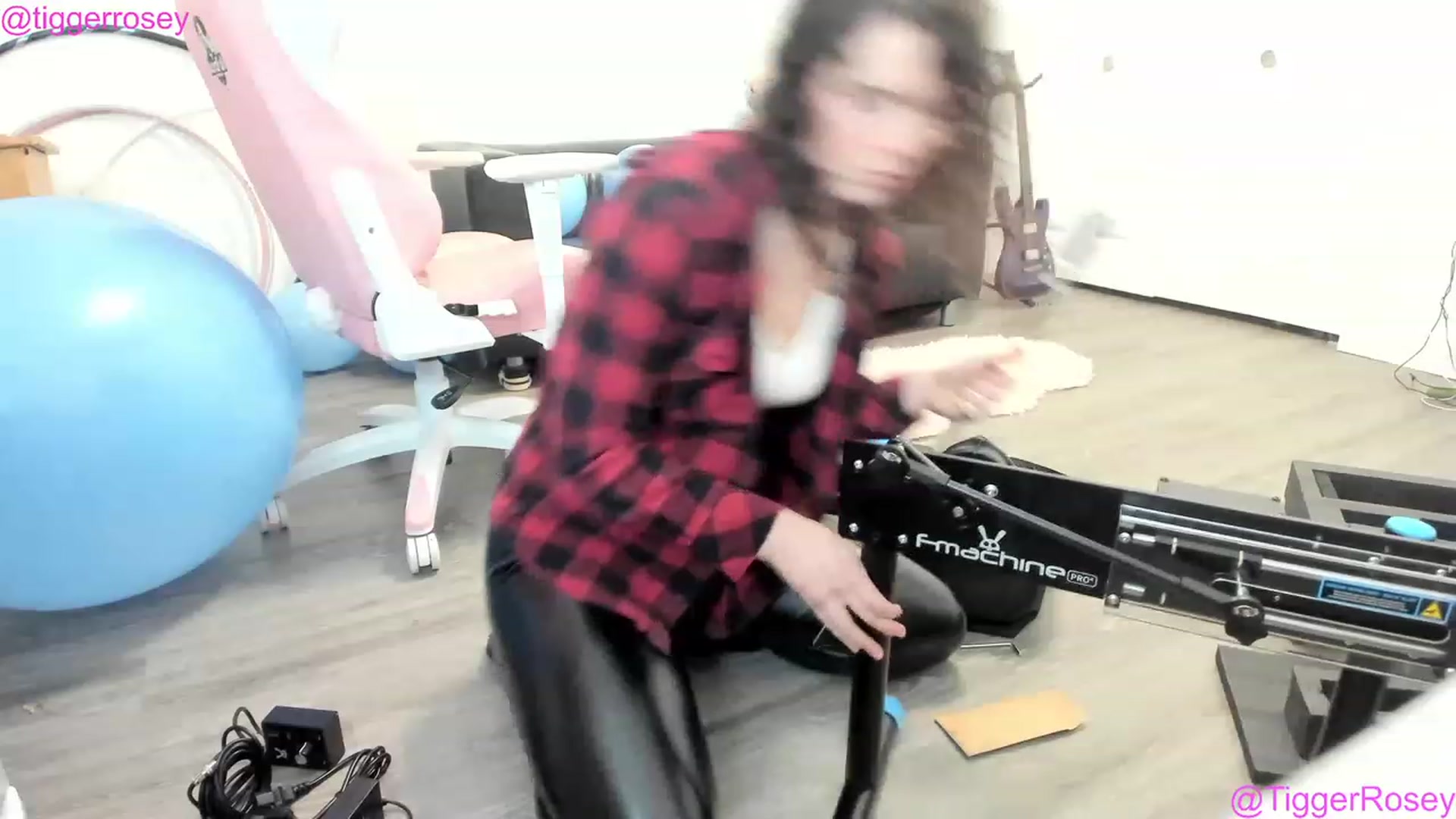 Gallery image thumbnail from TiggerRosey's myfreecams stream on, 11/26/2022, 04:37 image 3 of 20