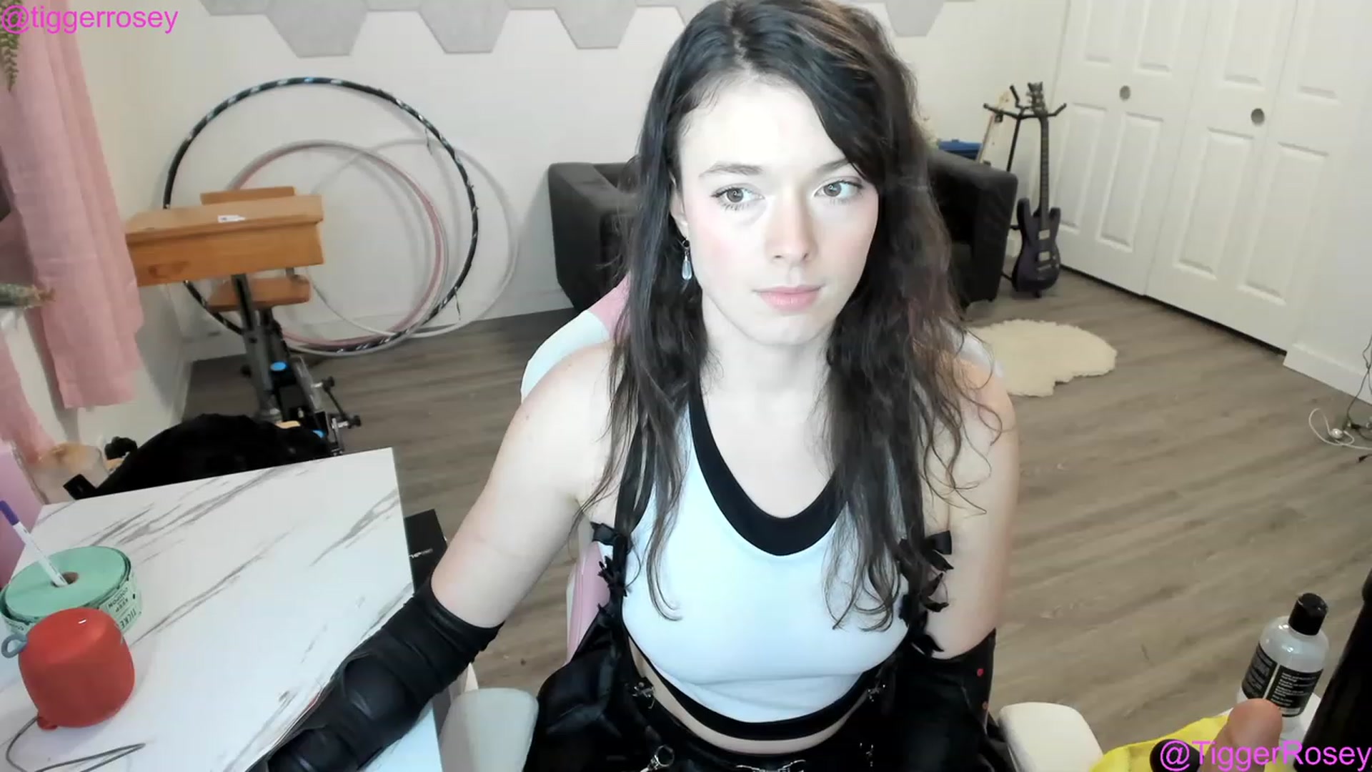 Gallery image thumbnail from TiggerRosey's myfreecams stream on, 11/29/2022, 02:02 image 16 of 20