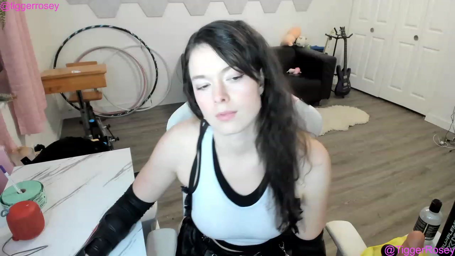 Gallery image thumbnail from TiggerRosey's myfreecams stream on, 11/29/2022, 02:02 image 3 of 20