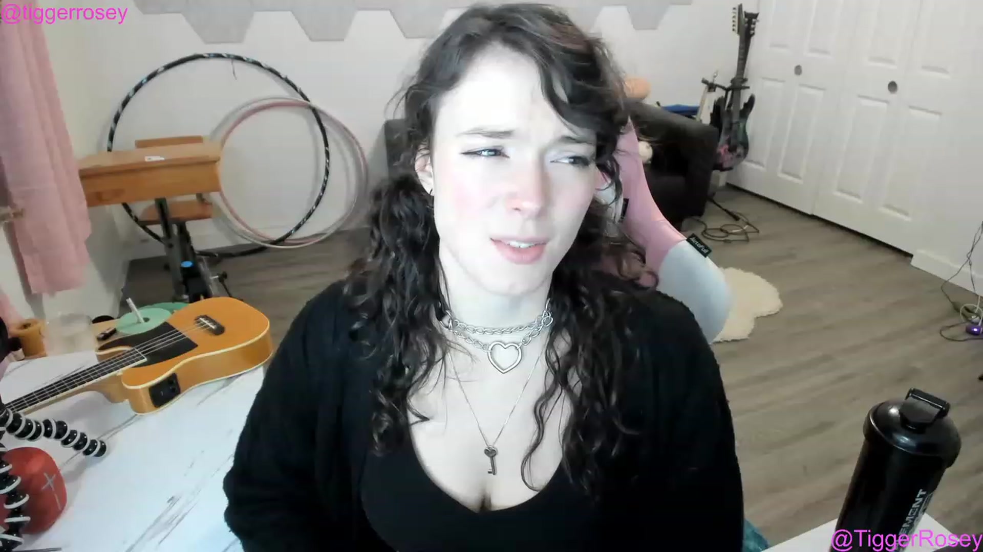 Gallery image thumbnail from TiggerRosey's myfreecams stream on, 12/03/2022, 03:02 image 9 of 20
