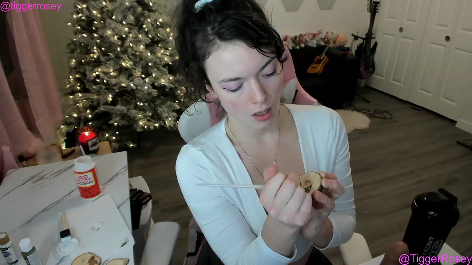 Gallery image thumbnail from TiggerRosey's myfreecams stream on, 12/07/2022, 03:32 image 8 of 20