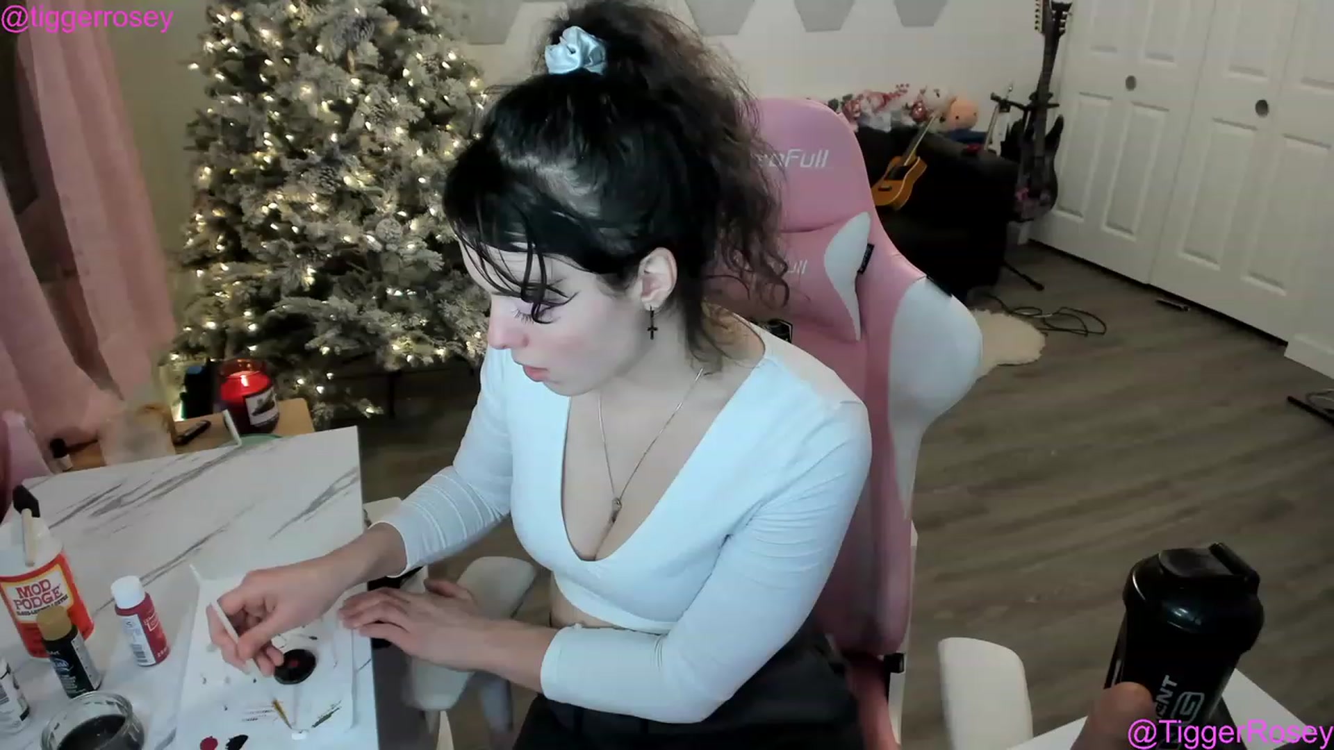 Gallery image thumbnail from TiggerRosey's myfreecams stream on, 12/07/2022, 03:32 image 19 of 20