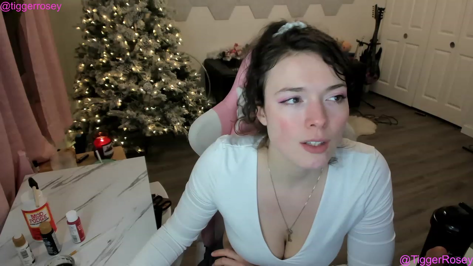 Gallery image thumbnail from TiggerRosey's myfreecams stream on, 12/07/2022, 03:32 image 20 of 20