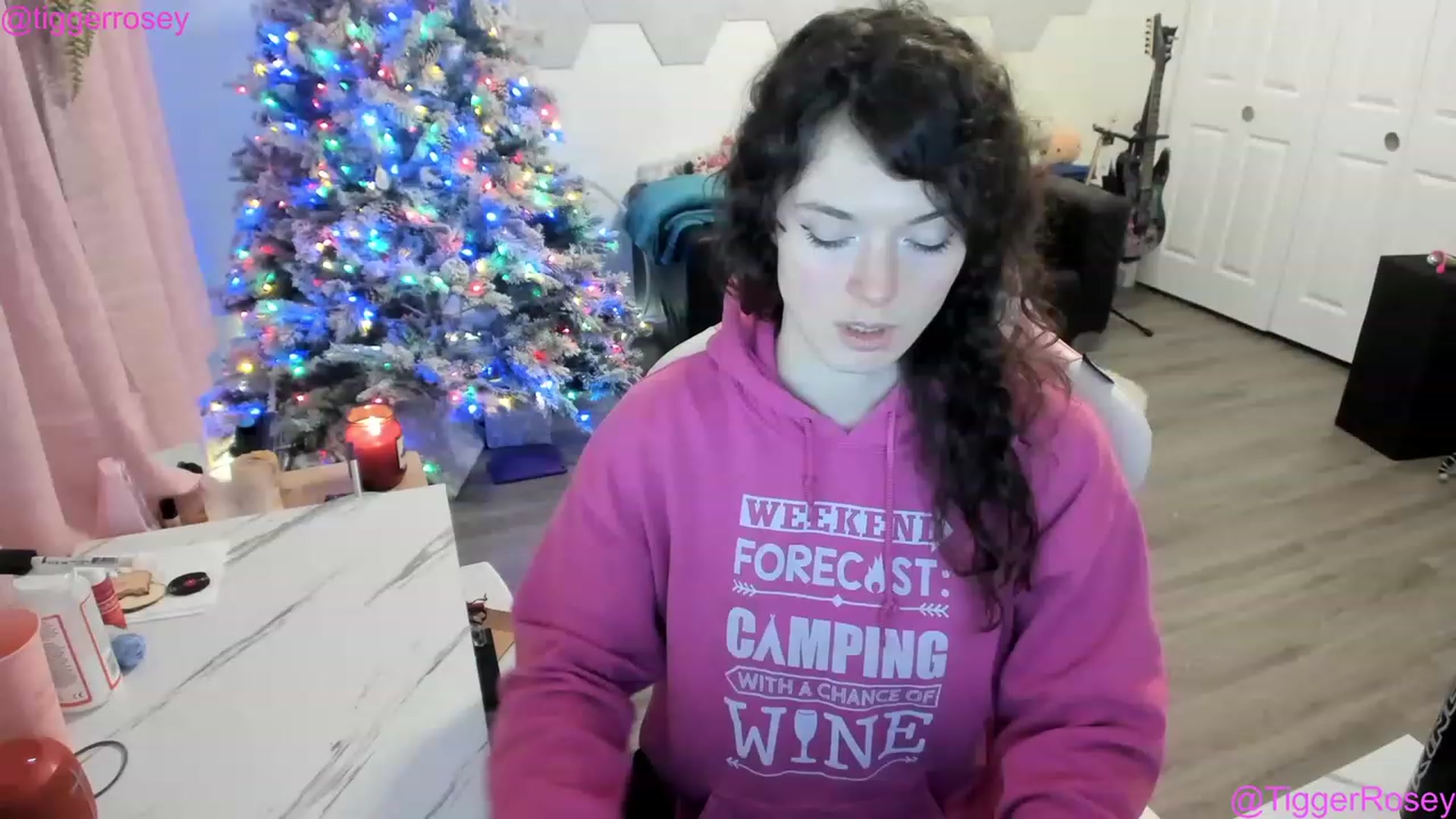 Gallery image thumbnail from TiggerRosey's myfreecams stream on, 12/10/2022, 01:33 image 3 of 20