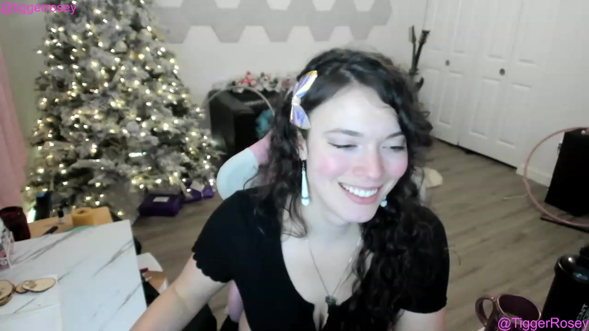 Gallery image thumbnail from TiggerRosey's myfreecams stream on, 12/15/2022, 02:16 image 20 of 20