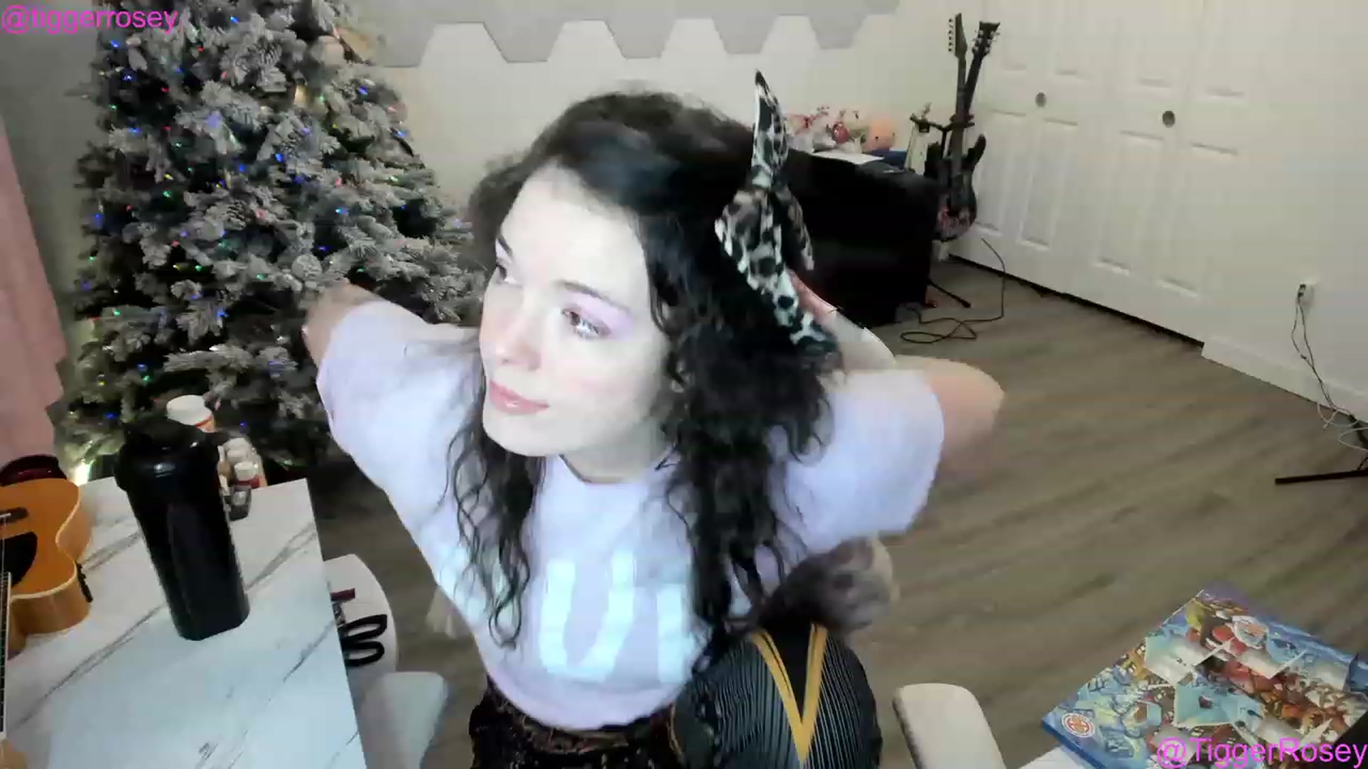 Gallery image thumbnail from TiggerRosey's myfreecams stream on, 12/20/2022, 03:33 image 5 of 20
