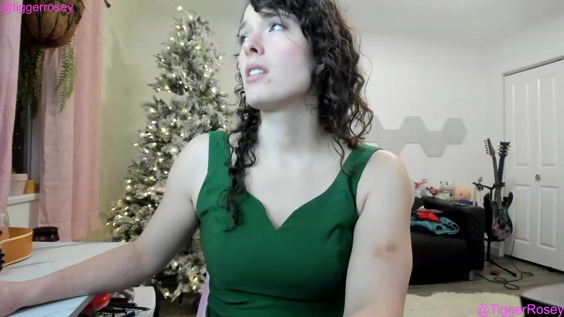 Gallery image thumbnail from TiggerRosey's myfreecams stream on, 12/26/2022, 02:03 image 16 of 20