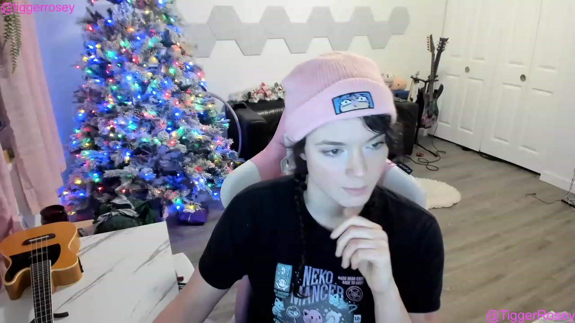 Gallery image thumbnail from TiggerRosey's myfreecams stream on, 12/27/2022, 02:22 image 20 of 20