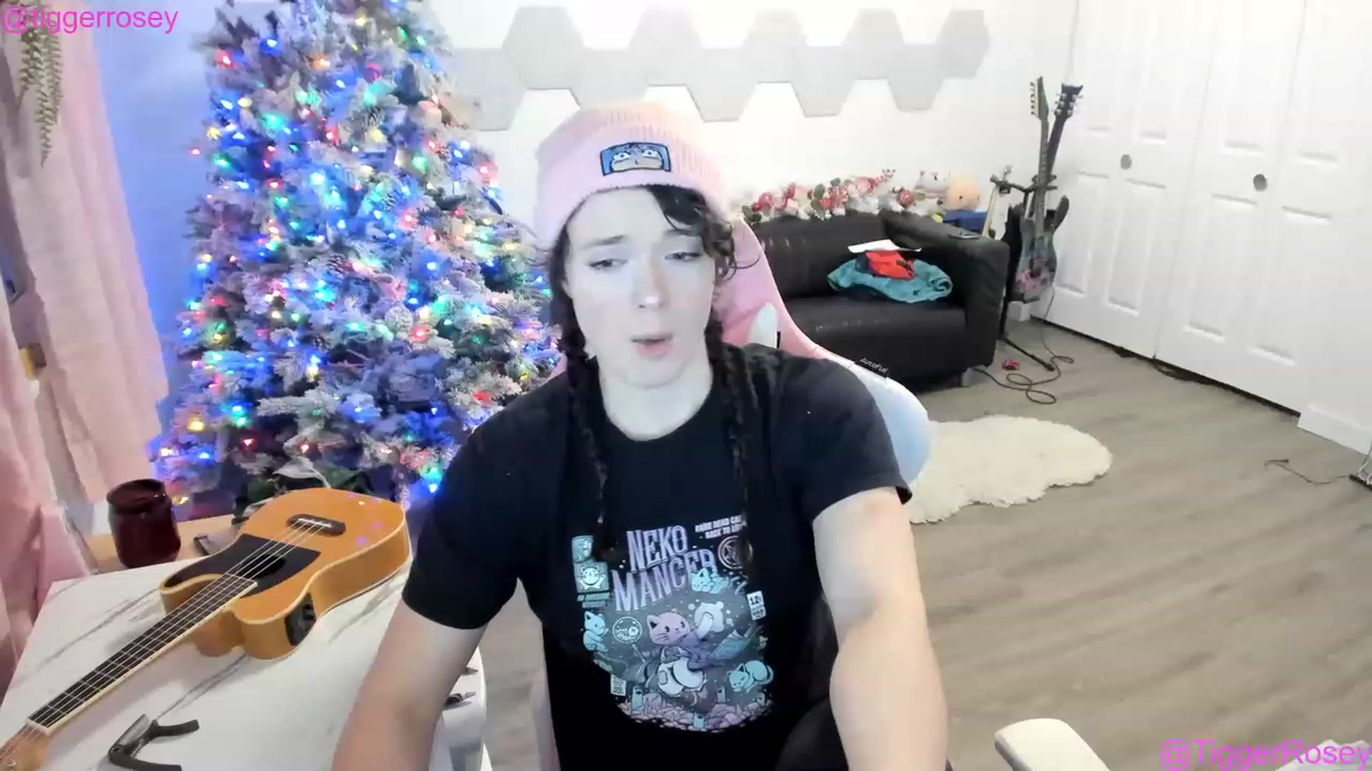 Gallery image thumbnail from TiggerRosey's myfreecams stream on, 12/27/2022, 02:22 image 4 of 20