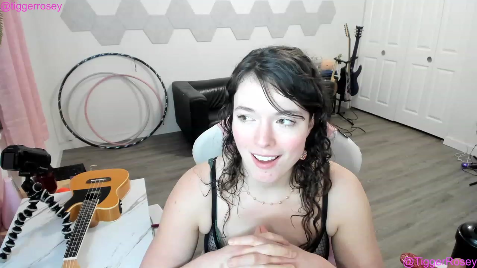Gallery image thumbnail from TiggerRosey's myfreecams stream on, 01/05/2023, 04:55 image 20 of 20