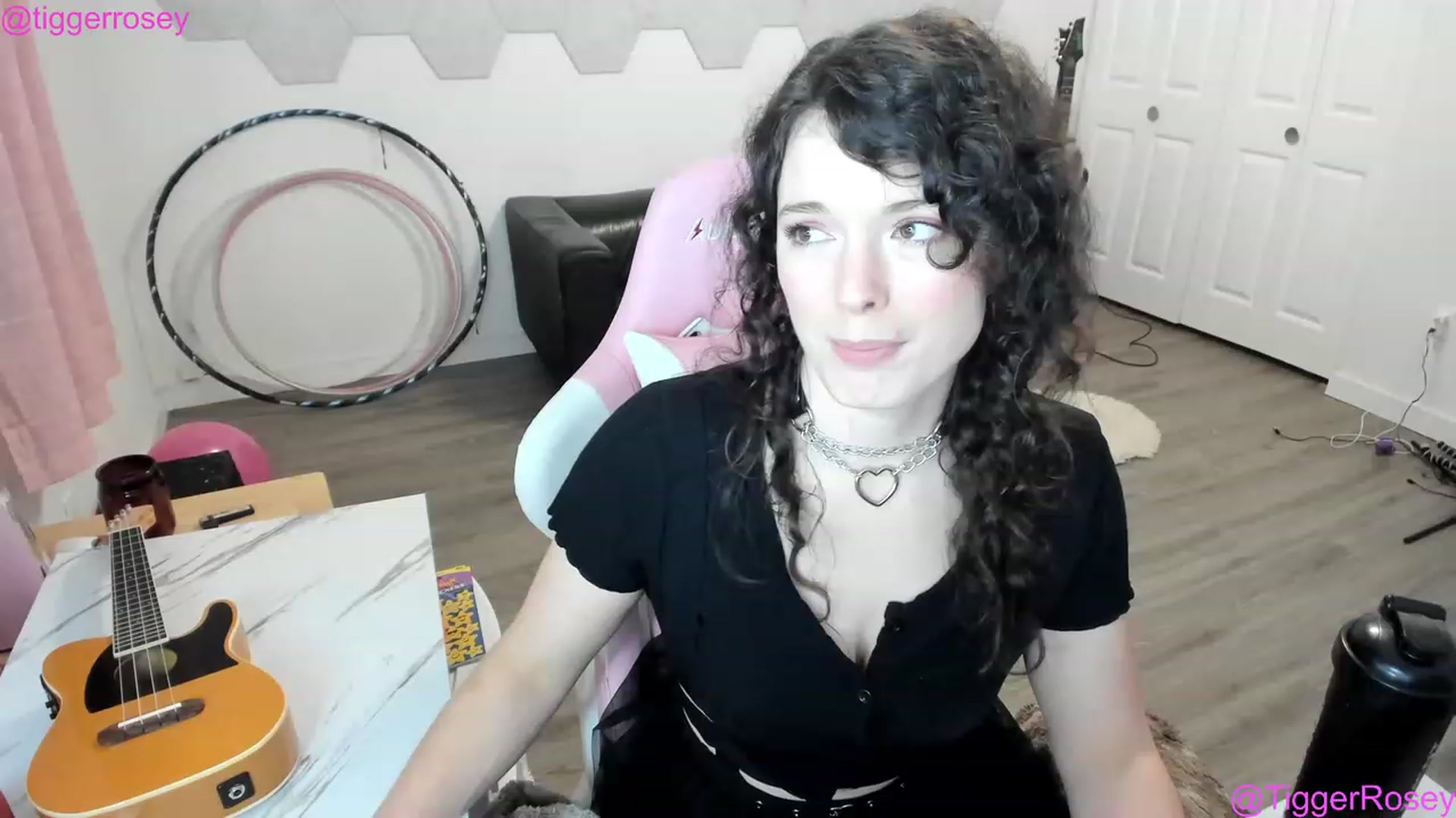 Gallery image thumbnail from TiggerRosey's myfreecams stream on, 01/14/2023, 02:04 image 12 of 20