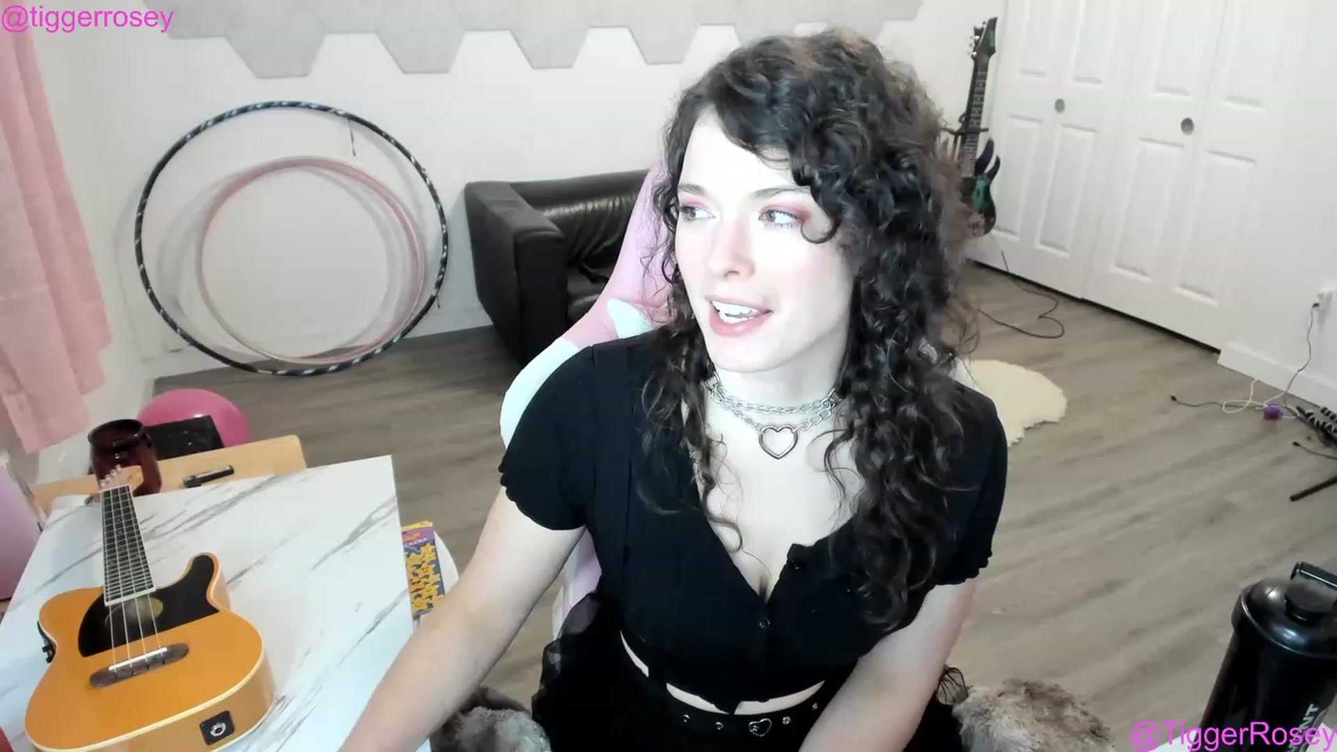 Gallery image thumbnail from TiggerRosey's myfreecams stream on, 01/14/2023, 02:04 image 11 of 20