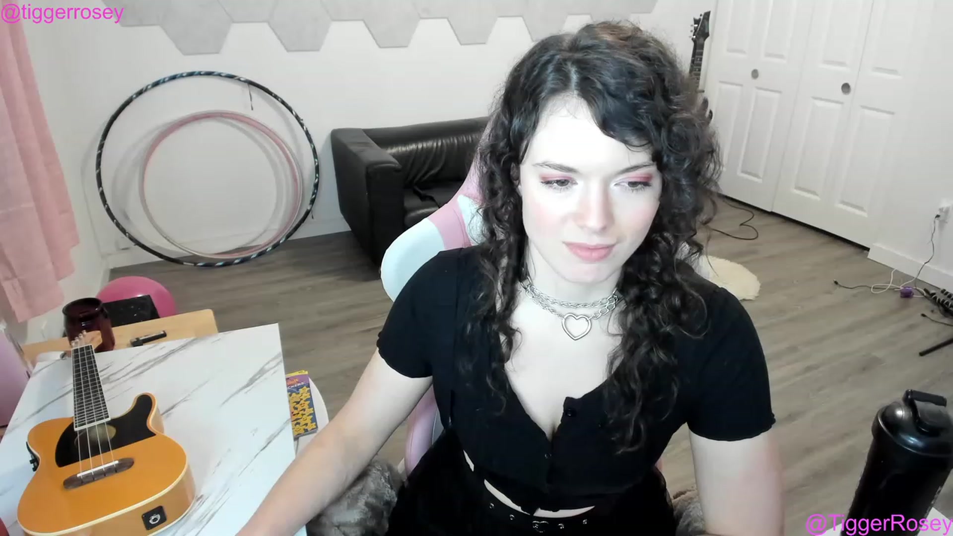Gallery image thumbnail from TiggerRosey's myfreecams stream on, 01/14/2023, 02:04 image 15 of 20