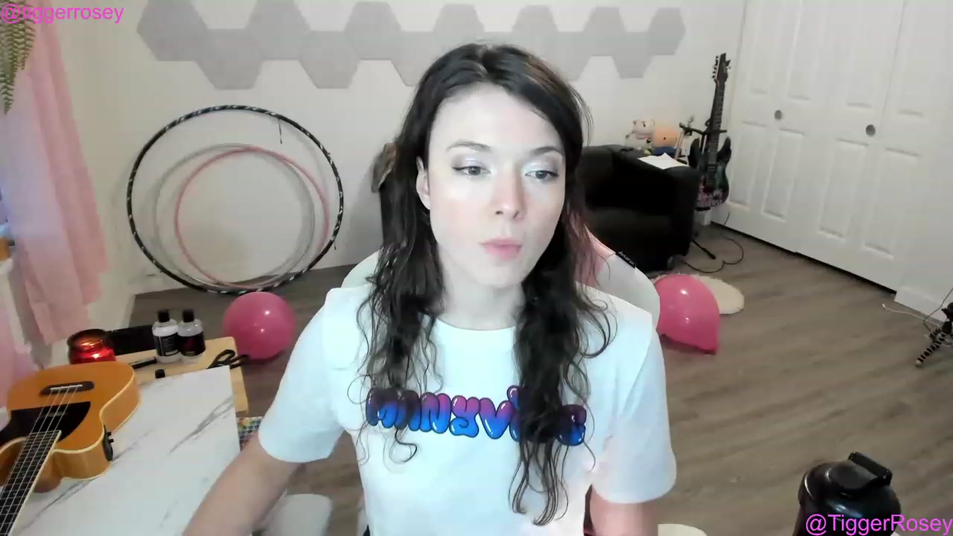 Gallery image thumbnail from TiggerRosey's myfreecams stream on, 01/18/2023, 24:01 image 15 of 20