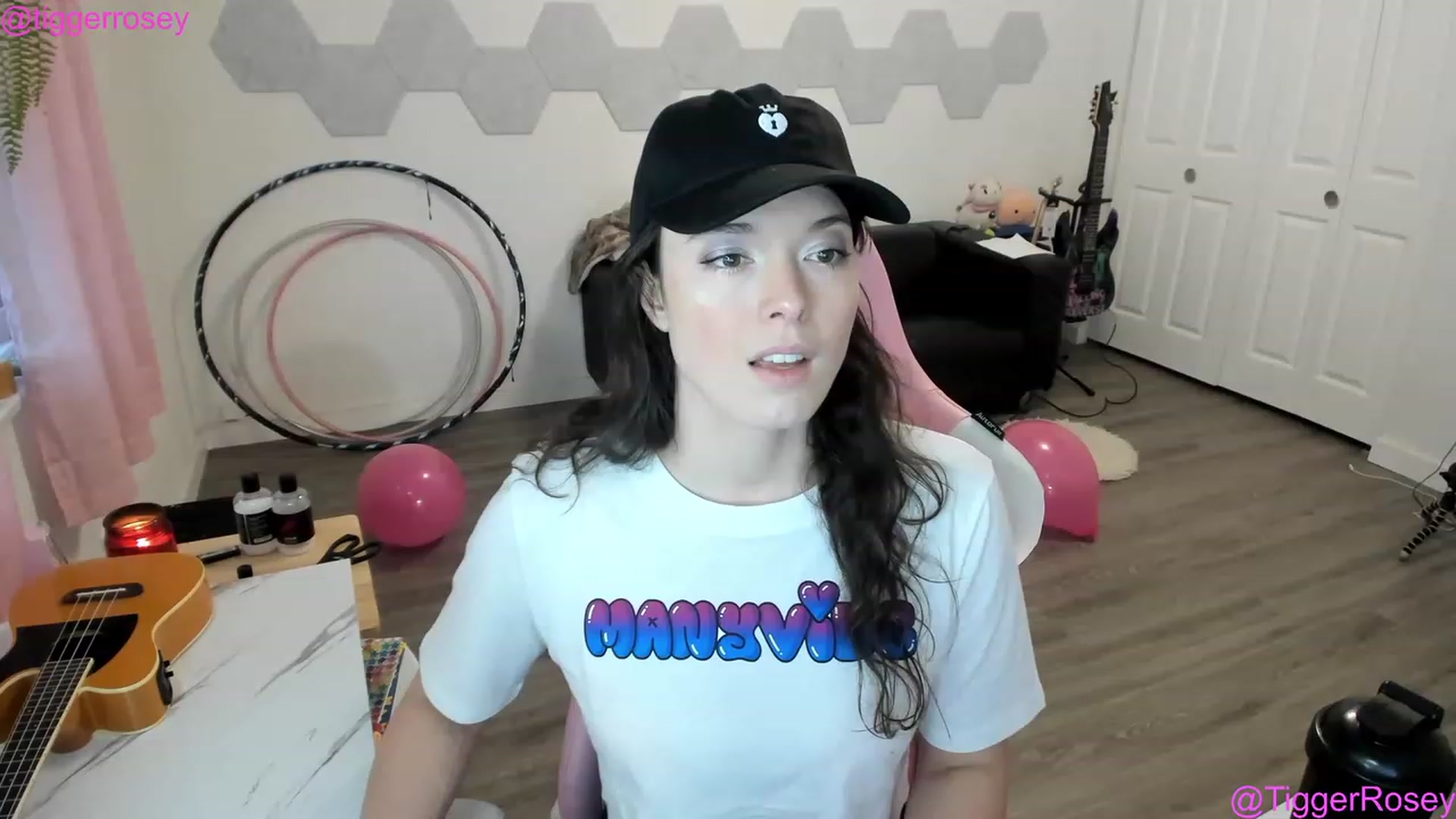 Gallery image thumbnail from TiggerRosey's myfreecams stream on, 01/18/2023, 24:01 image 5 of 20