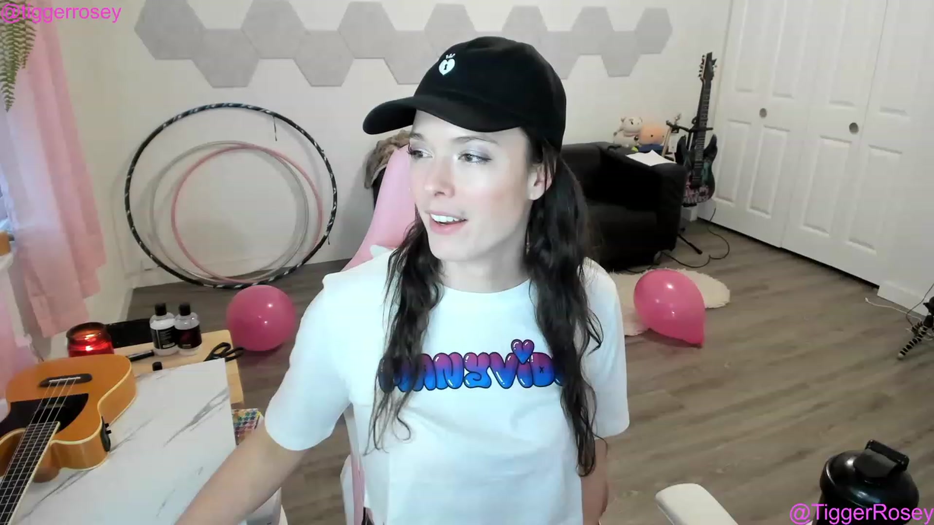 Gallery image thumbnail from TiggerRosey's myfreecams stream on, 01/18/2023, 24:01 image 1 of 20