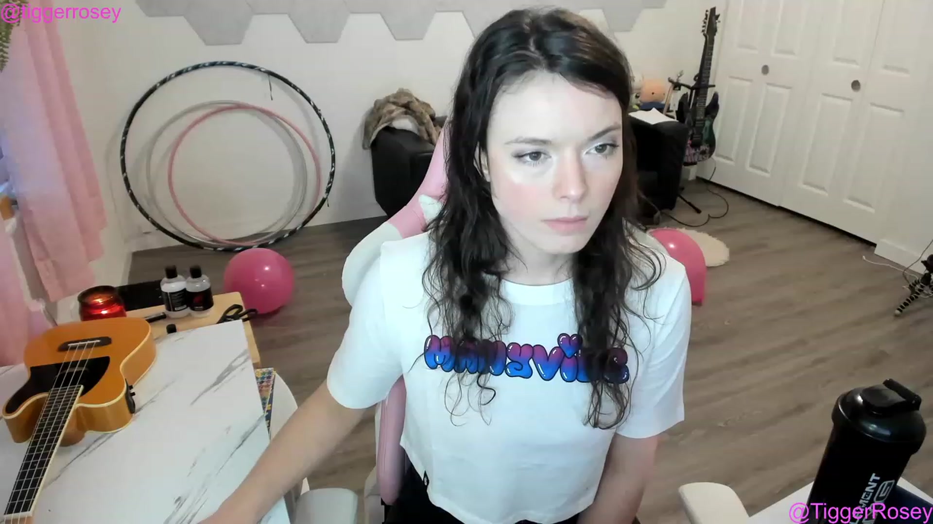 Gallery image thumbnail from TiggerRosey's myfreecams stream on, 01/18/2023, 24:01 image 18 of 20