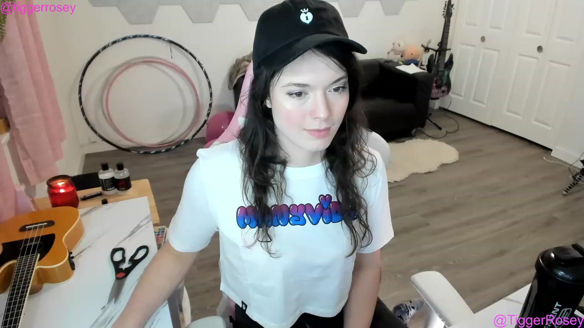 Gallery image thumbnail from TiggerRosey's myfreecams stream on, 01/18/2023, 02:07 image 9 of 20