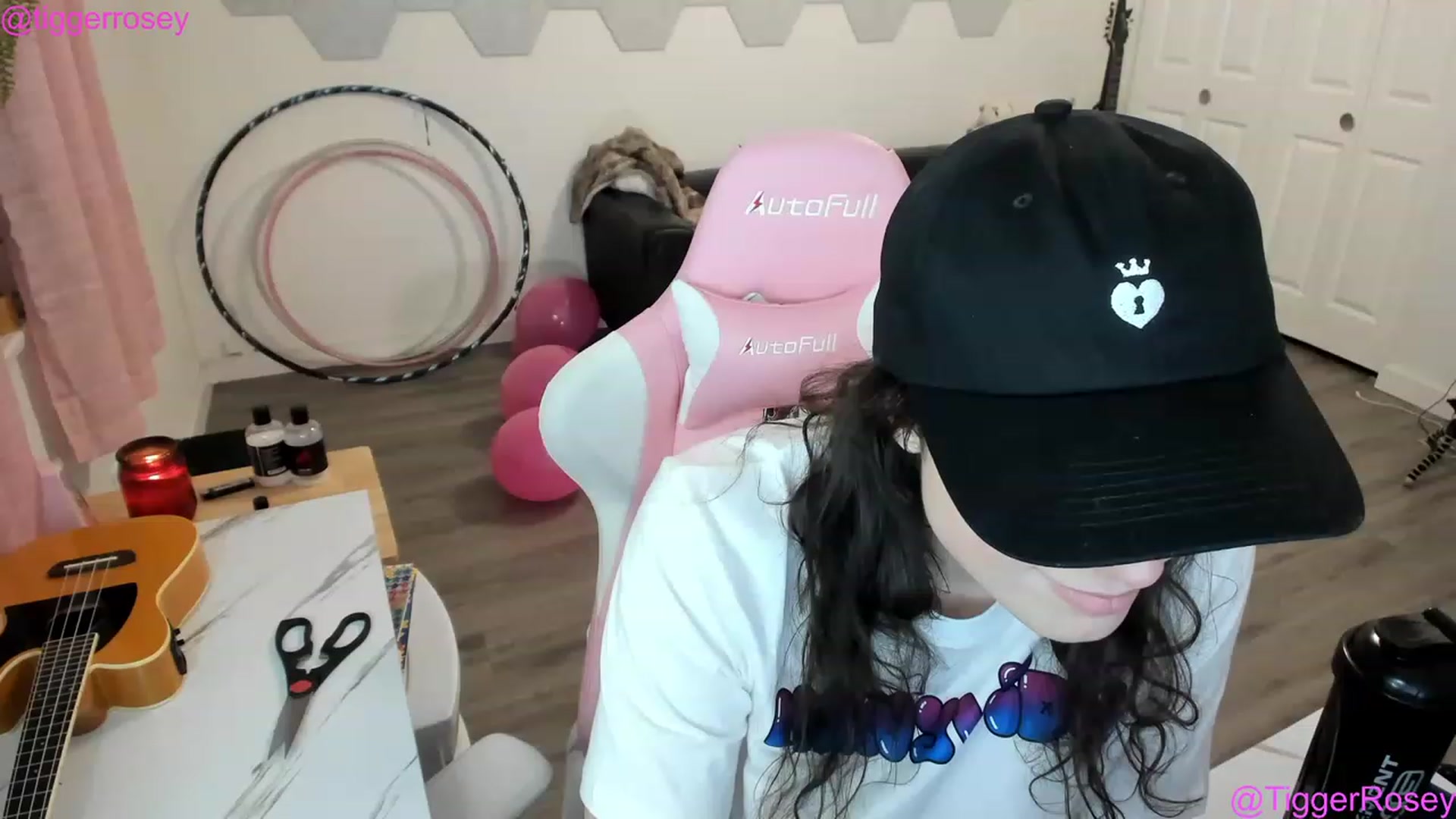 Gallery image thumbnail from TiggerRosey's myfreecams stream on, 01/18/2023, 02:07 image 3 of 20