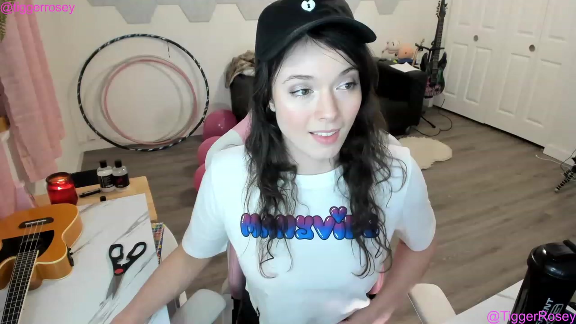 Gallery image thumbnail from TiggerRosey's myfreecams stream on, 01/18/2023, 02:07 image 5 of 20