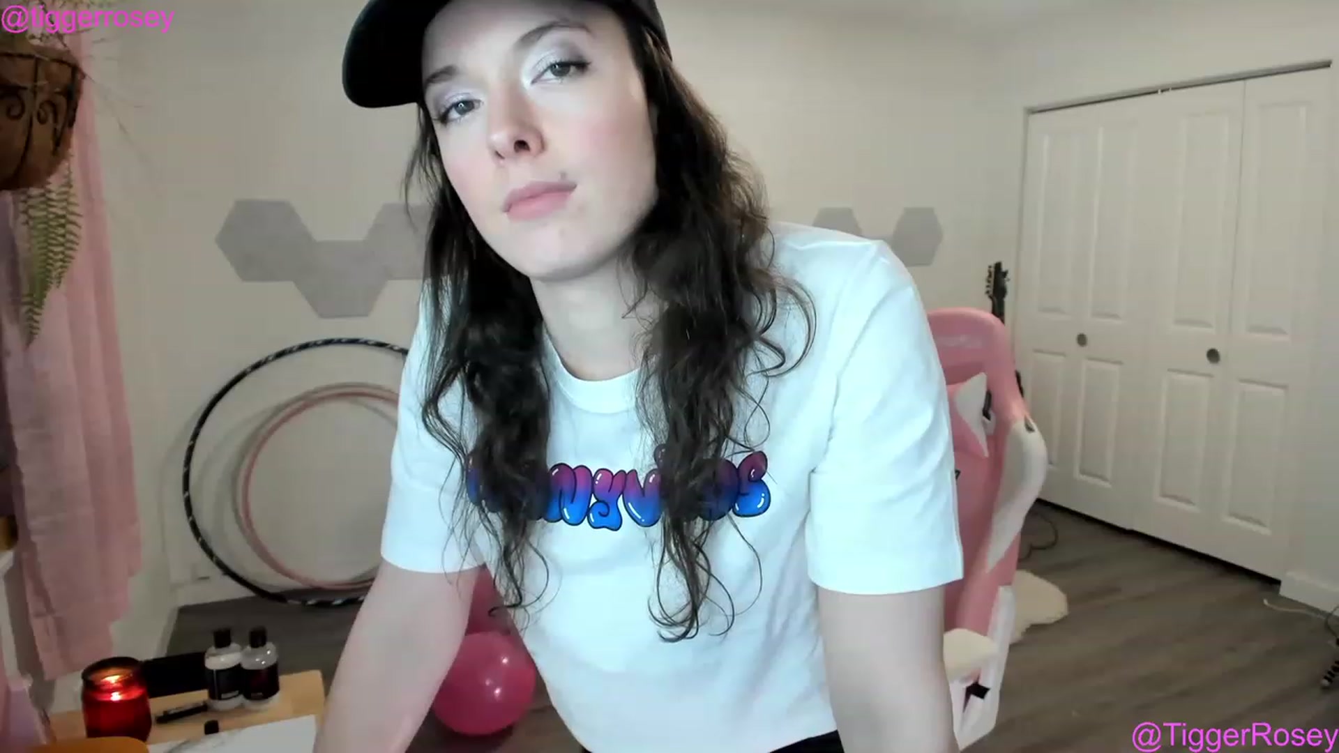 Gallery image thumbnail from TiggerRosey's myfreecams stream on, 01/18/2023, 02:07 image 15 of 20