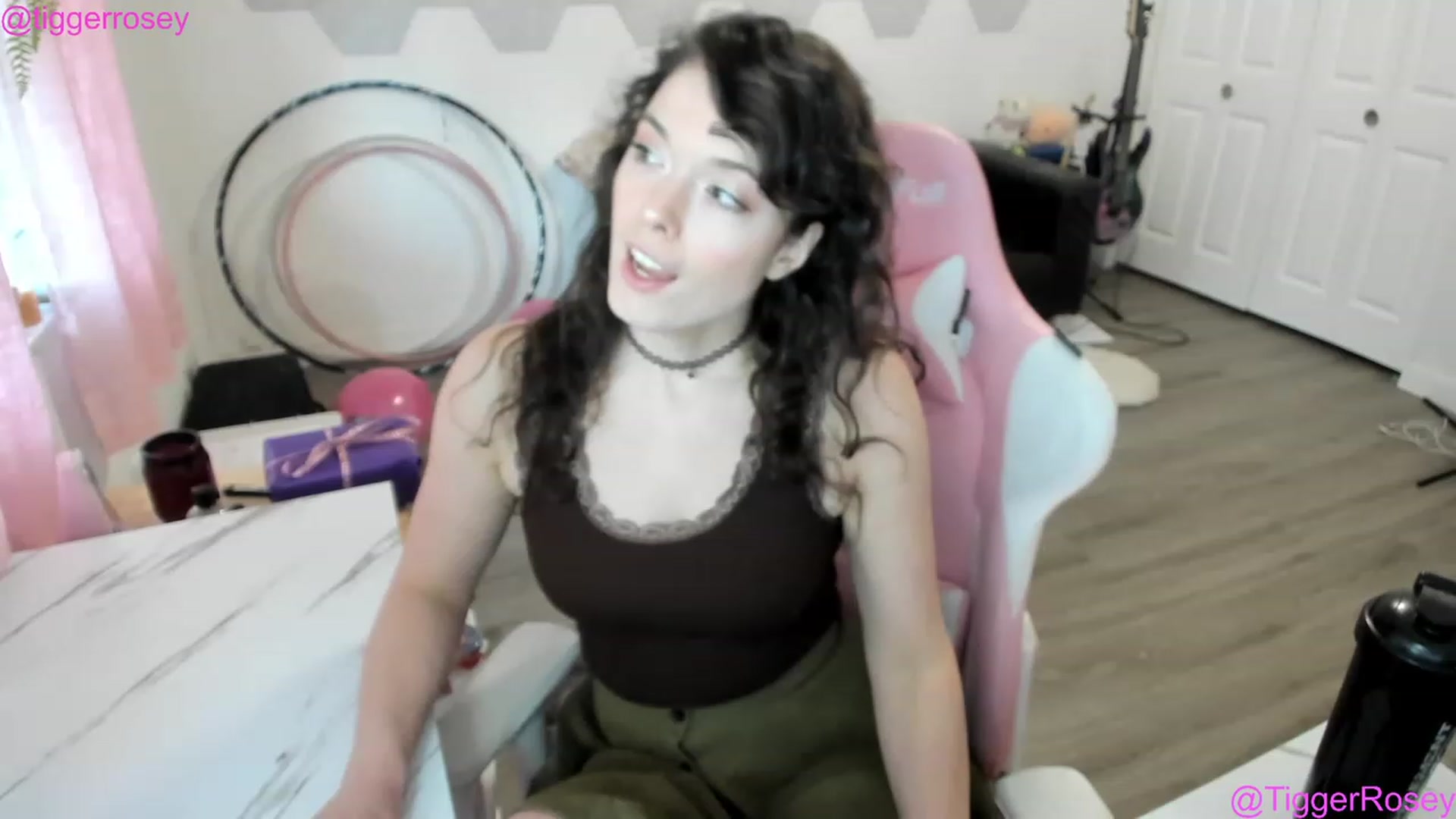 Gallery image thumbnail from TiggerRosey's myfreecams stream on, 01/20/2023, 24:30 image 6 of 20