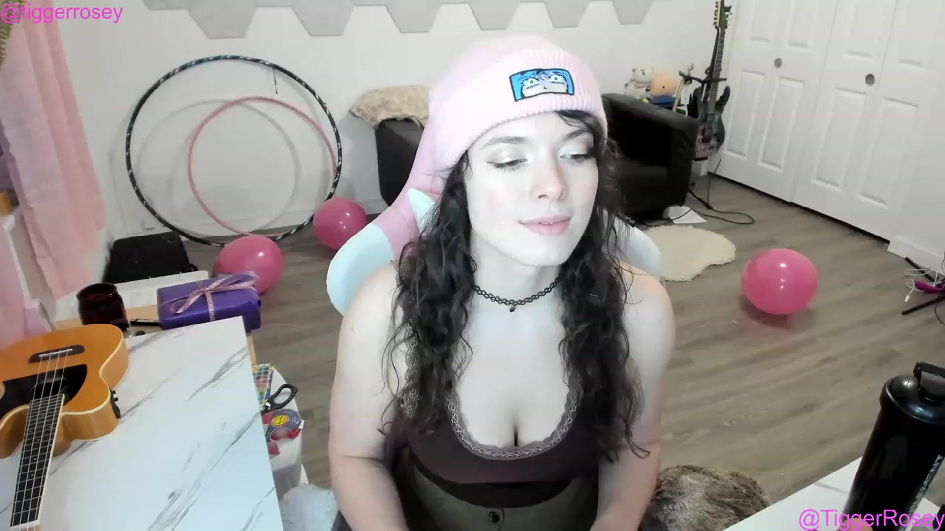 Gallery image thumbnail from TiggerRosey's myfreecams stream on, 01/20/2023, 03:11 image 8 of 20