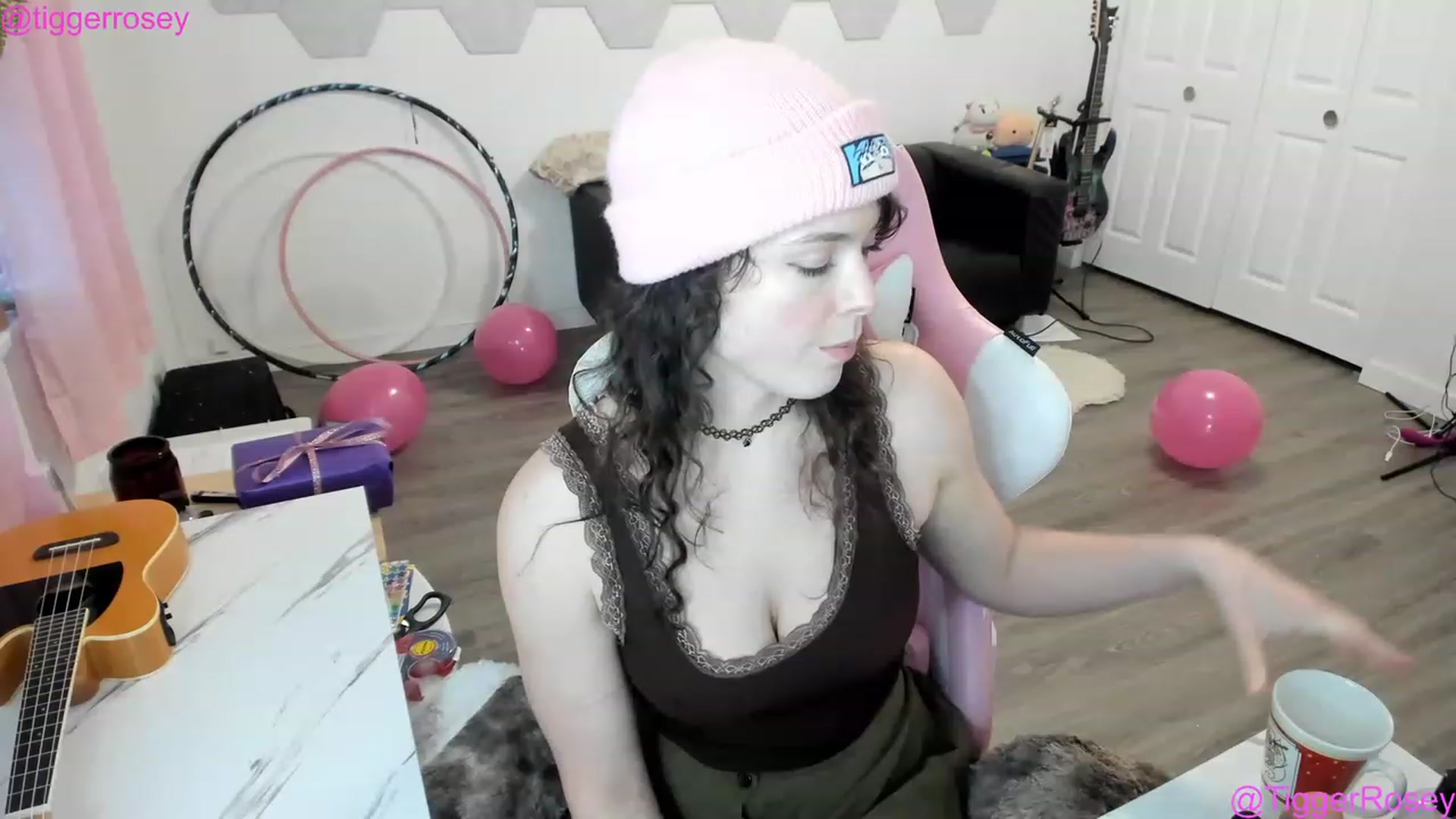 Gallery image thumbnail from TiggerRosey's myfreecams stream on, 01/20/2023, 03:11 image 5 of 20