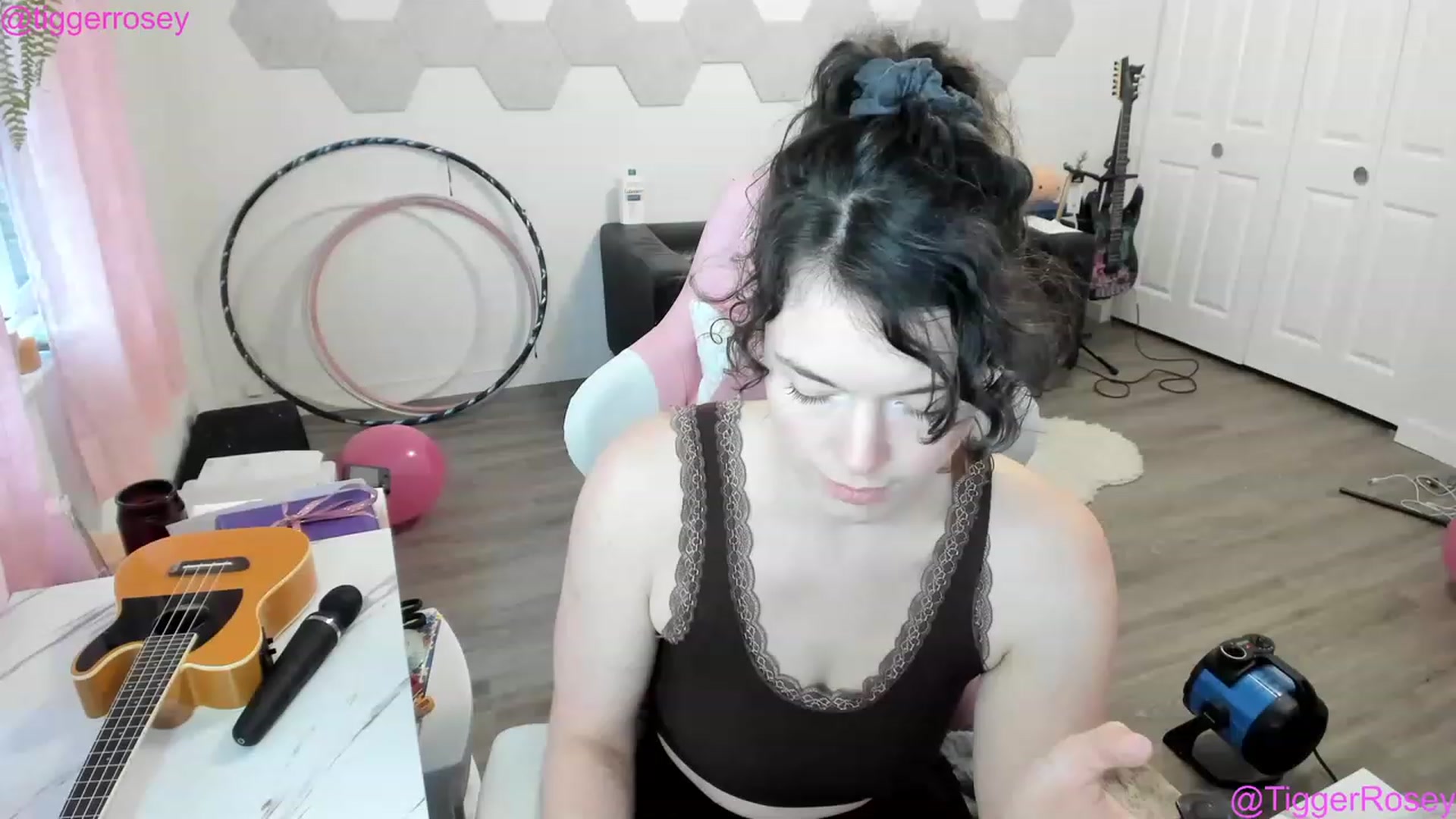 Gallery image thumbnail from TiggerRosey's myfreecams stream on, 01/26/2023, 23:03 image 7 of 20
