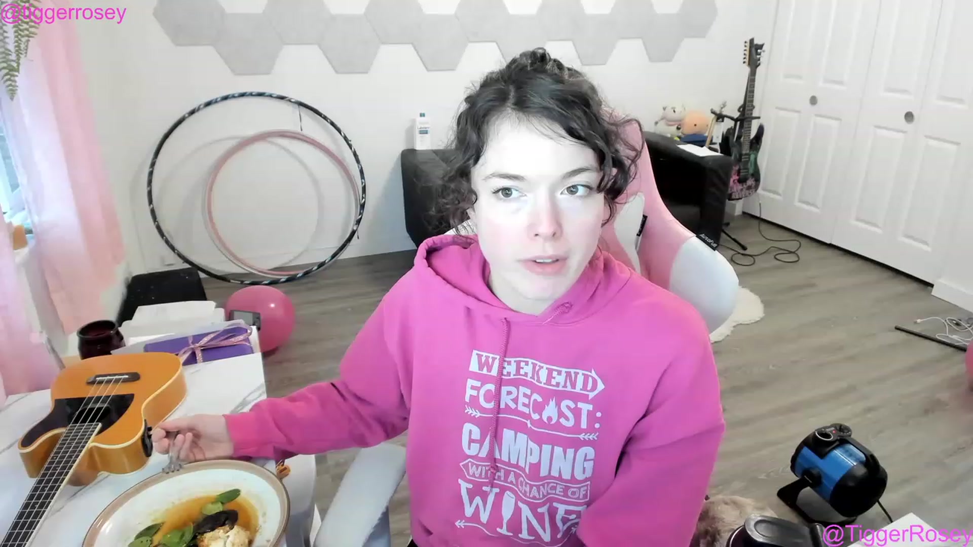 Gallery image thumbnail from TiggerRosey's myfreecams stream on, 01/26/2023, 23:44 image 6 of 20