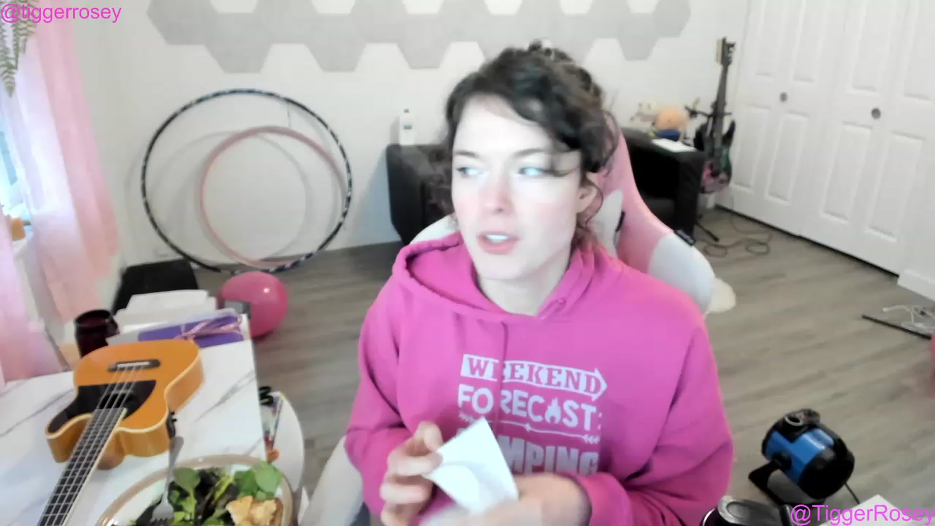 Gallery image thumbnail from TiggerRosey's myfreecams stream on, 01/26/2023, 23:44 image 1 of 20